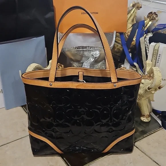 Coach Black and Tan Tote Bag - Picture 2 of 16